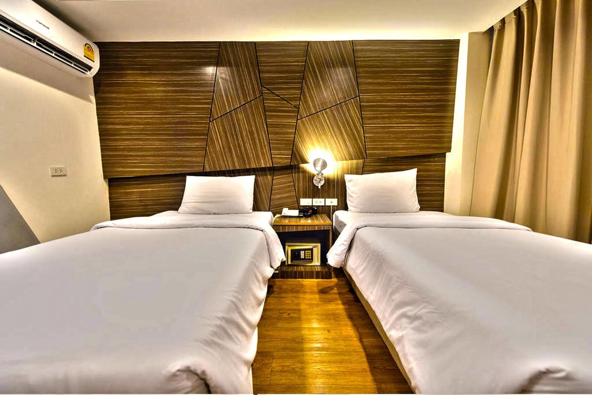 H2 Hotel Bangkok Exterior foto